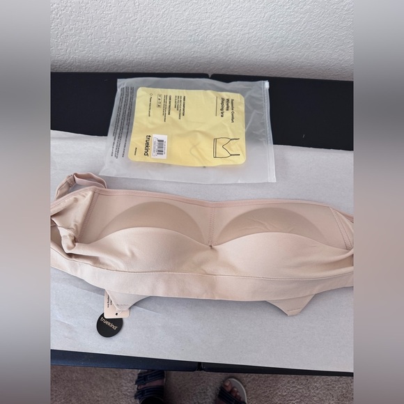 Truekind Supportive Comfort Wireless
Shaping Bra Nude/Beige  Size Large NWT - Picture 7 of 8